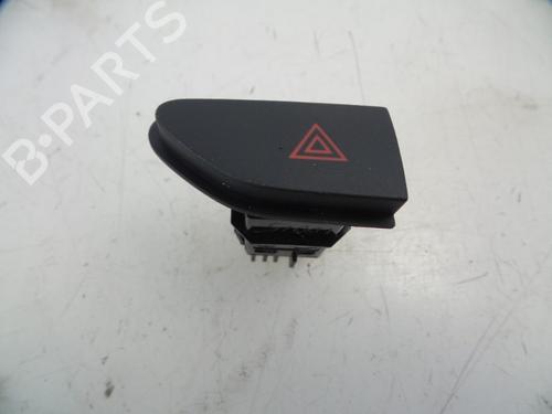 Bouton de warning RENAULT CLIO IV Grandtour (KH_) 1.5 dCi 90 (KHN3, KHN4) (90 hp) 22487988