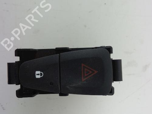 Used Warning switch RENAULT MEGANE III Grandtour (KZ0/1) 1.5 dCi (KZ09, KZ0D, KZ1G, KZ29, KZ14, KZ1W, KZ10, KZ1F,... (110 hp) 22486298