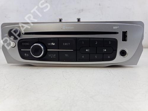 Used Radio Radio RENAULT MEGANE III Grandtour (KZ0/1) 1.5 dCi (KZ09, KZ0D, KZ1G, KZ29, KZ14, KZ1W, KZ10, KZ1F,... (110 hp) 36394050 36394050