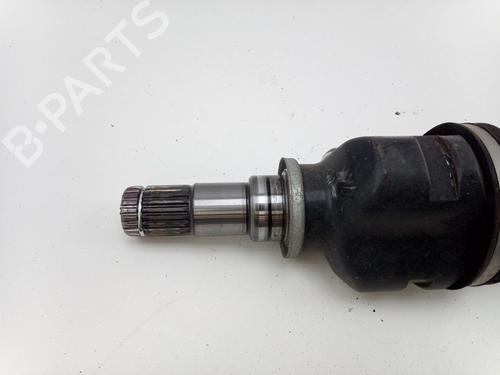 Right front driveshaft TOYOTA YARIS (_P13_) 1.5 Hybrid (NHP130_) | BP28196705M39