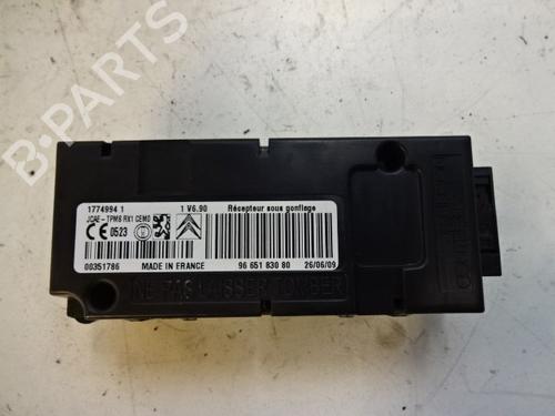 Module électronique PEUGEOT 3008 I MPV (0U_) 1.6 VTi (120 hp) 22472498