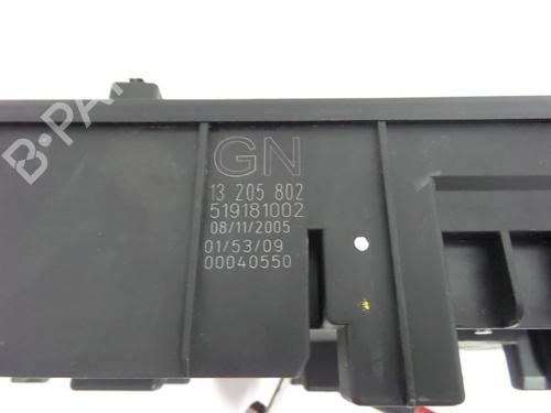 Fuse box OPEL VECTRA C GTS (Z02) 1.9 CDTI (F68) | BP22457009E1