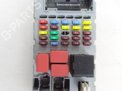 Used Fuse box LANCIA MUSA (350_) 1.3 D Multijet (350.AXM11, 350.AXM1A, 350.AXI1A) (95 hp) 22490119