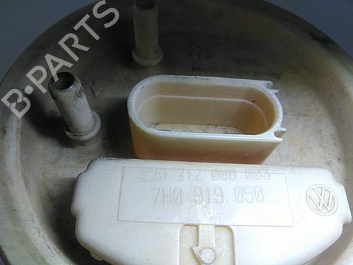 Fuel pump VW MULTIVAN T5 (7HM, 7HN, 7HF, 7EF, 7EM, 7EN) 2.5 TDI | BP22452308M76