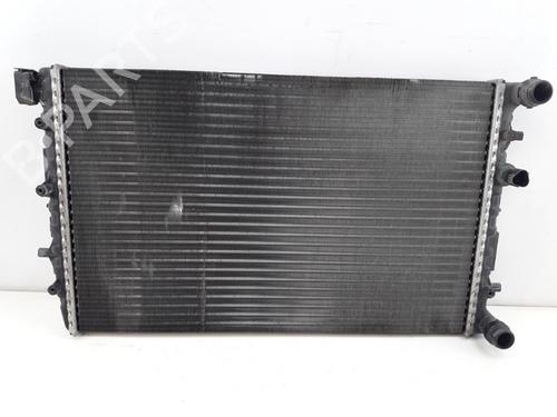 Used Water radiator VW POLO IV (9N_, 9A_) 1.4 16V (80 hp) 22512965