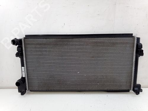 Used Water radiator Water radiator 38272060 38272060