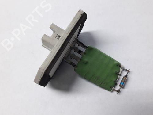 Used Heater resistor TOYOTA YARIS (_P1_) 1.3 (SCP12_, SCP13_, SCP12R, SCP13R) (87 hp) 22509094
