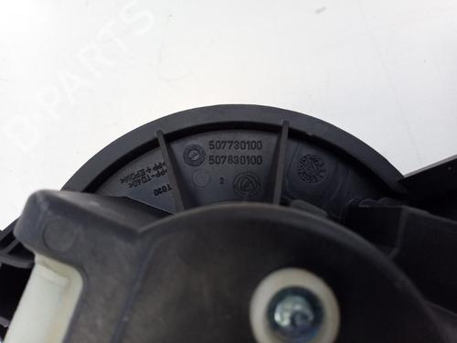 Heater blower motor OPEL COMBO Box Body/MPV (X12) 1.3 CDTI (B05) | BP22492781M62 