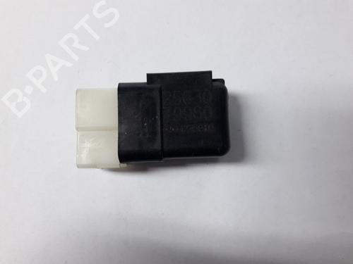 Used Electronic sensor NISSAN MICRA III (K12) 1.2 16V (65 hp) 22506630