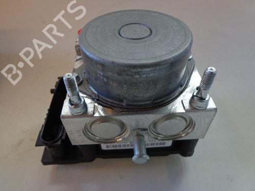 Used ABS pump RENAULT CLIO III (BR0/1, CR0/1) 1.5 dCi (88 hp) 22467533