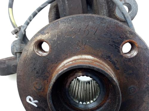 Right front steering knuckle PEUGEOT 108 1.0 VTi | BP38421261M26 - Image 3