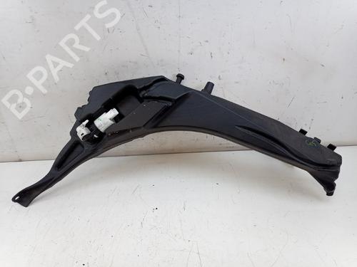 Used Windscreen washer tank Windscreen washer tank 36814858 36814858