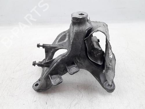 Used Engine mount AUDI A4 B9 (8W2, 8WC) 40 TFSI Mild Hybrid (190 hp) 22501262