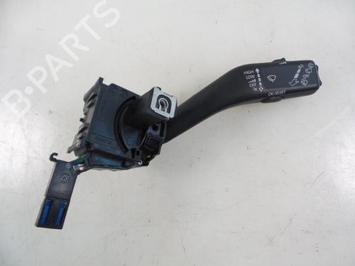 Used Steering column stalk SEAT ALTEA XL (5P5, 5P8) 1.9 TDI (105 hp) 22478281