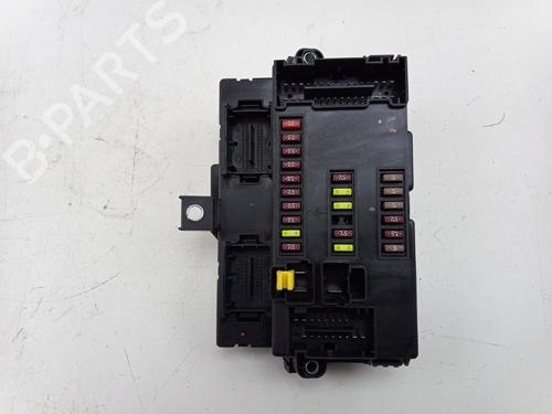 Używane Skrzynka bezpieczników FIAT DUCATO Platform/Chassis (250_) 130 Multijet 2,3 D (131 hp) 31298243