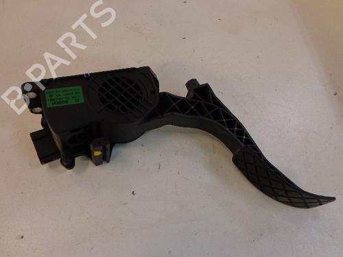 Used Pedal VW POLO IV (9N_, 9A_) 1.2 12V (69 hp) 22468762