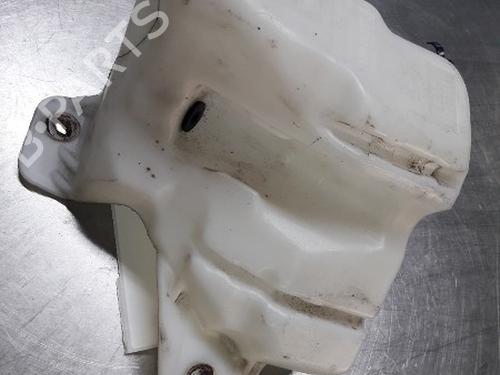 Used Windscreen washer tank FIAT GRANDE PUNTO (199_) 1.4 (199AXB11, 199AXB1A, 199BXB1A, 199AXL1A) (77 hp) 22471414