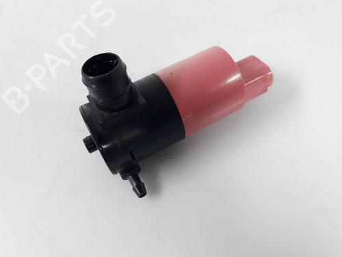 Used Washer pump TOYOTA YARIS (_P9_) 1.4 D-4D (NLP90_, NLP90R) (90 hp) 22468406