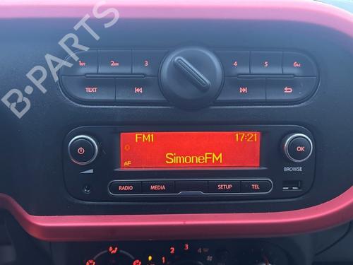 Radio RENAULT TWINGO III (BCM_, BCA_) 1.0 SCe 75 | BP32429471E6 