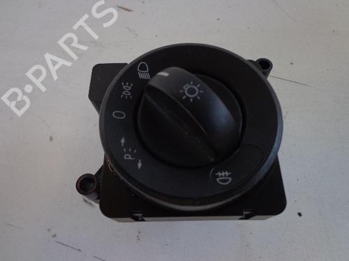 Used Headlight switch VW CRAFTER 30-50 Van (2E_) 2.5 TDI (88 hp) 22470094