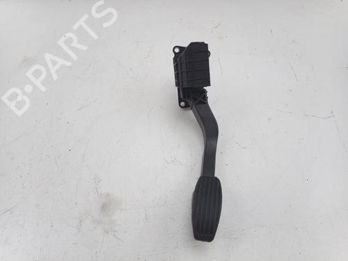 Pédale FIAT 500 (312_) 1.2 (312AXA1A) (69 hp) 31027433