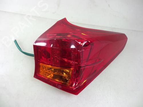 Used Right taillight TOYOTA AURIS Estate (_E18_) 1.8 Hybrid (ZWE186_, ZWE186R, ZWE186H) (136 hp) 22488460