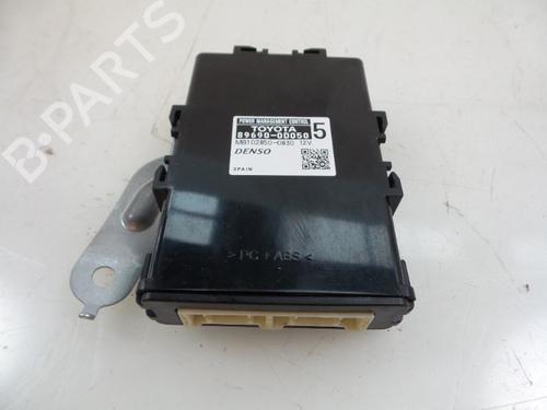 Used Electronic module TOYOTA YARIS (_P13_) 1.0 (KSP130_, KSP130) (69 hp) 22474342