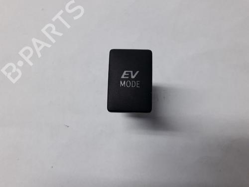 Used Switch TOYOTA YARIS (_P13_) 1.5 Hybrid (NHP130_, NHP130) (101 hp) 22509065