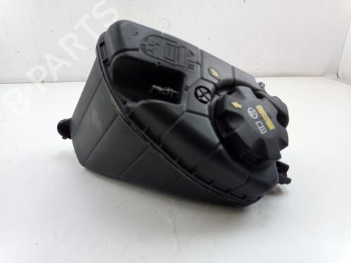 Used Expansion tank BMW 5 (G30, F90) 540 i (340 hp) 29460254