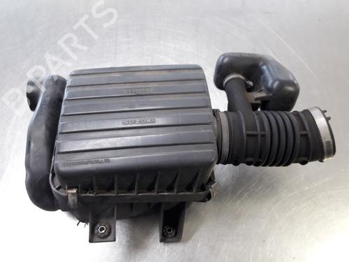 Boîtier de filtre à air SUZUKI GRAND VITARA I (FT, HT) 2.5 V6 24V 4x4 (SQ625) (158 hp) 22466229