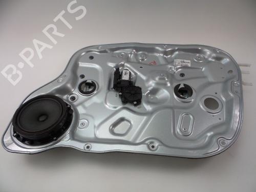 Rudehejsemekanisme Højre foran KIA CEE'D SW (ED) 1.6 CRDi 115 (115 hp) 30823044