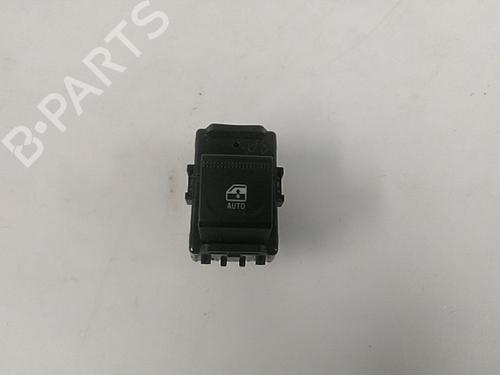 switch-renault-clio-v-b7_-2019-32122972 main image