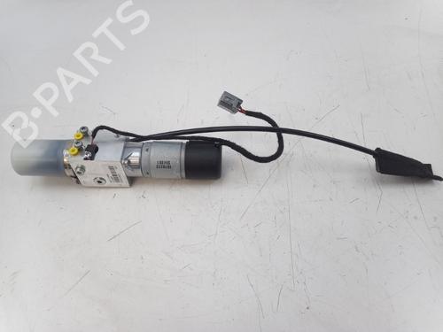 Used Electronic module Electronic module VOLVO V70 III (135) D3 / D4 (163 hp) 39724541 39724541