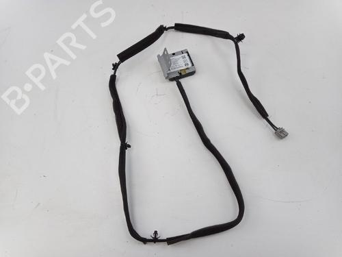 Used Antenna/Base NISSAN LEAF (ZE1) Electric (218 hp) 22496244