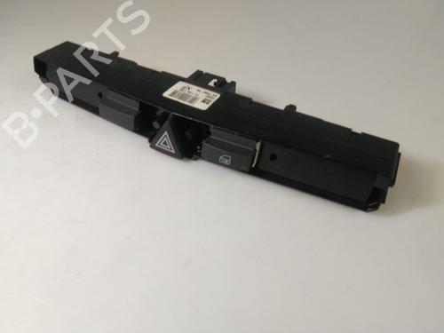 Used Warning switch OPEL ASTRA H Estate (A04) 1.6 (L35) (116 hp) 30623900