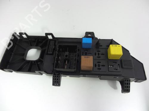 Sikringsdose OPEL VECTRA C GTS (Z02) 1.9 CDTI (F68) | BP30837385E1