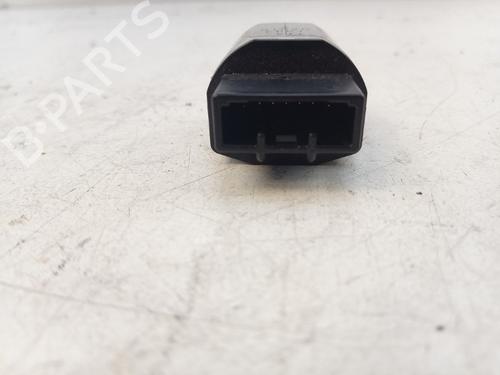 Switch TOYOTA C-HR (_X1_) 1.8 Hybrid (ZYX10_, ZYX11_, ZYX10R, ZYX11R) | BP36848991I30 - Image 2