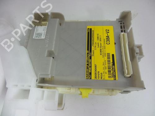 Used Fuse box TOYOTA PRIUS (_W3_) 1.8 Hybrid (ZVW30) (136 hp) 22465484