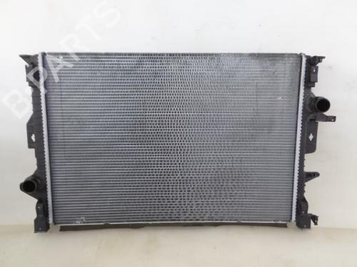 Used Water radiator VOLVO V40 Hatchback (525) D4 (190 hp) 22489027