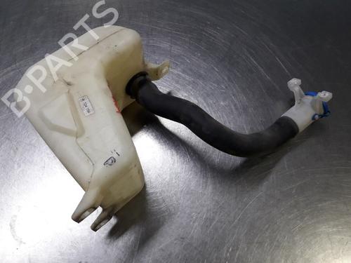 Used Windscreen washer tank LAND ROVER FREELANDER I (L314) 2.0 Td4 4x4 (109 hp) 22459585