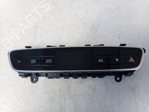Used Switch Switch MERCEDES-BENZ V-CLASS (W447) V 300 CDI / d (447.811, 447.813, 447.815) (237 hp) 40263822 40263822