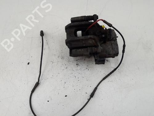 Used Right rear brake caliper BMW 5 Touring (F11) 520 d (184 hp) 22504192