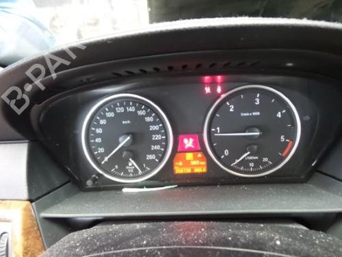 Used Display monitor BMW 5 Touring (E61) 520 d (163 hp) 22486083