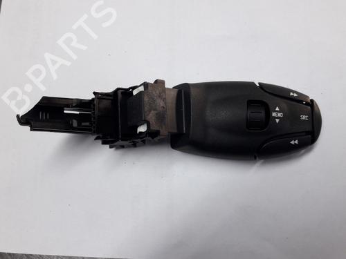 Used Steering wheel controls PEUGEOT 407 SW (6E_, 6D_) 2.0 HDi 135 (136 hp) 22501154