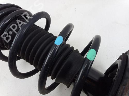 Højre fortil støddæmper TOYOTA YARIS (_P13_) 1.3 (NSP130_, NSP130) | BP29925367M17 