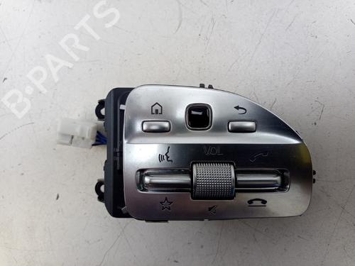 Used Steering wheel controls Steering wheel controls MERCEDES-BENZ C-CLASS (W205) C 300 de (205.013) (306 hp) 40510877 40510877