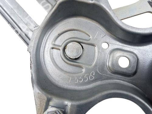 Rudehejsemekanisme ventre foran TOYOTA YARIS (_P13_) 1.3 (NSP130_, NSP130) | BP29925368C22