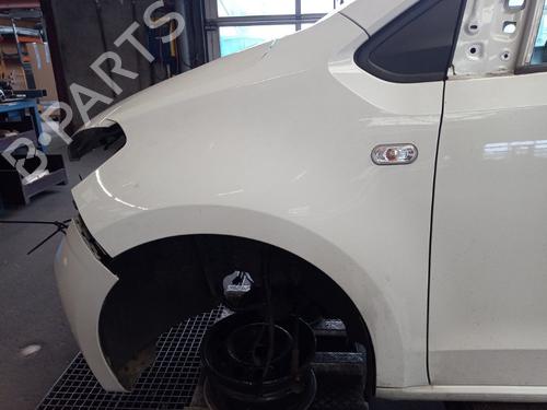 Used Left front fenders Left front fenders 38272062 38272062
