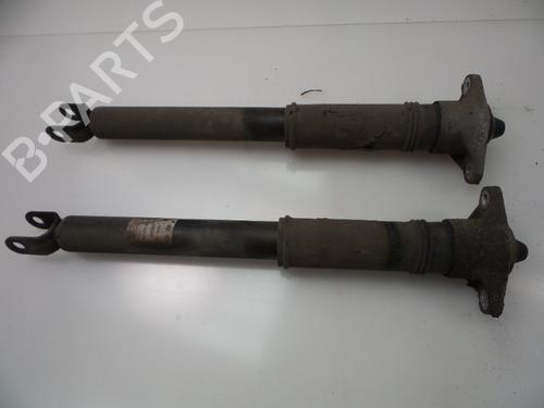 Høyre foran støtdemper KIA CEE'D SW (ED) 1.6 CRDi 115 (115 hp) 30823040