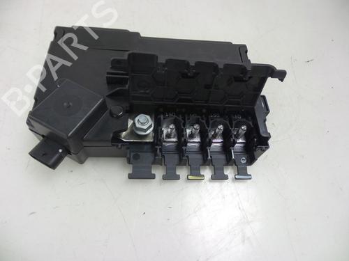 Used Fuse box MERCEDES-BENZ C-CLASS (W205) C 350 e (205.047) (279 hp) 22483535